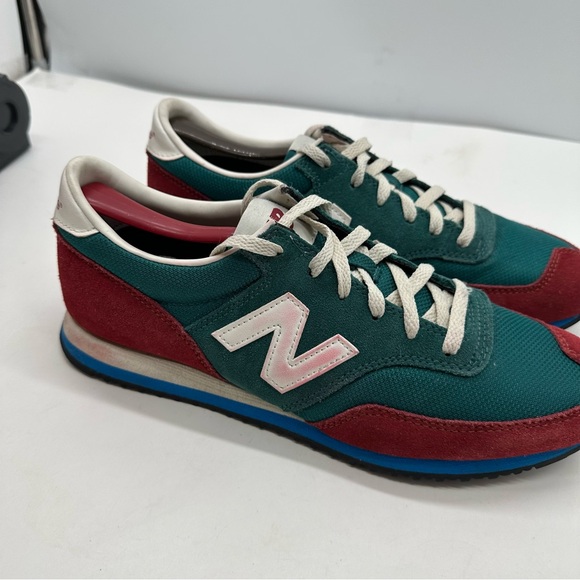 New Balance 620 Womens 10 Red/Green Running Shoes Sneakers Suede Christmas Color - Picture 7 of 12